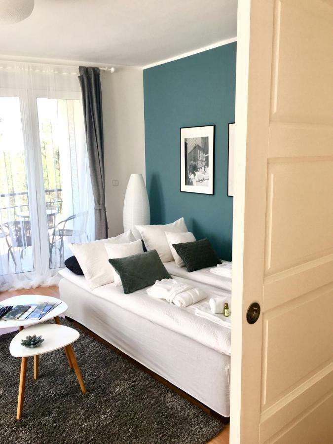 Lake Apartment Hévíz Exteriör bild